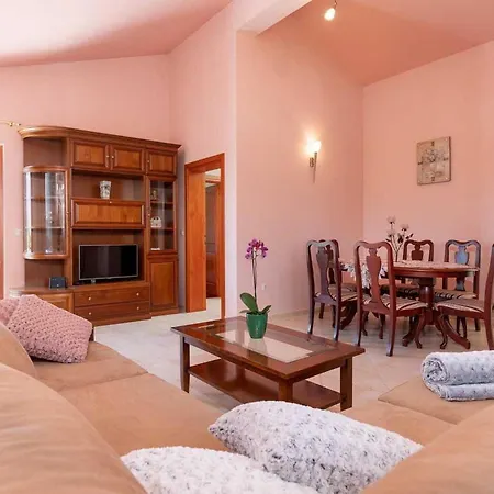 Holiday home Zaneta Vosteni