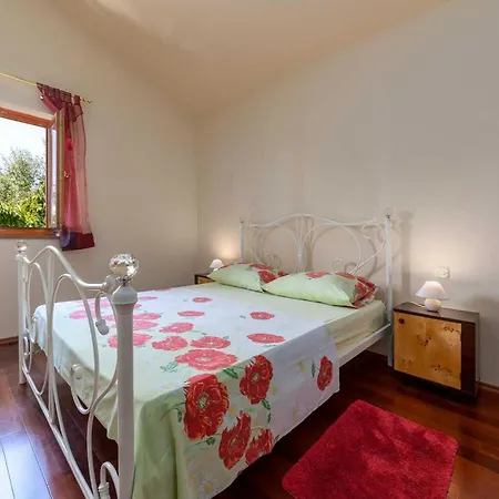 Holiday home Zaneta *